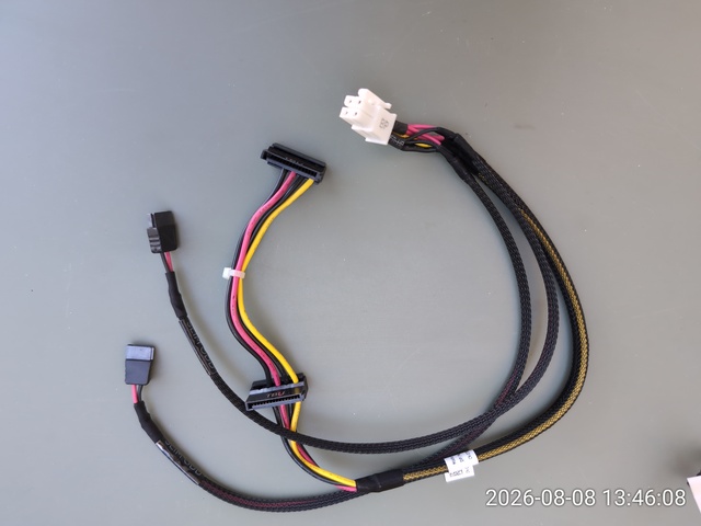 Dell T640 SFF backplane cable with dual
SATA connectors (DP/N 07FTPK)