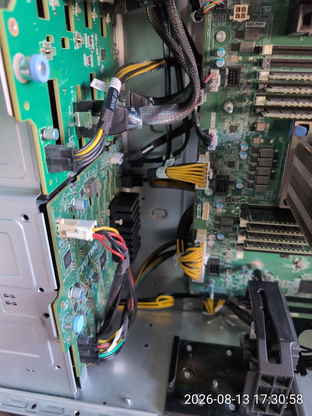 Cable routing inside the Dell T640
with the adapter chain connected to the GPU